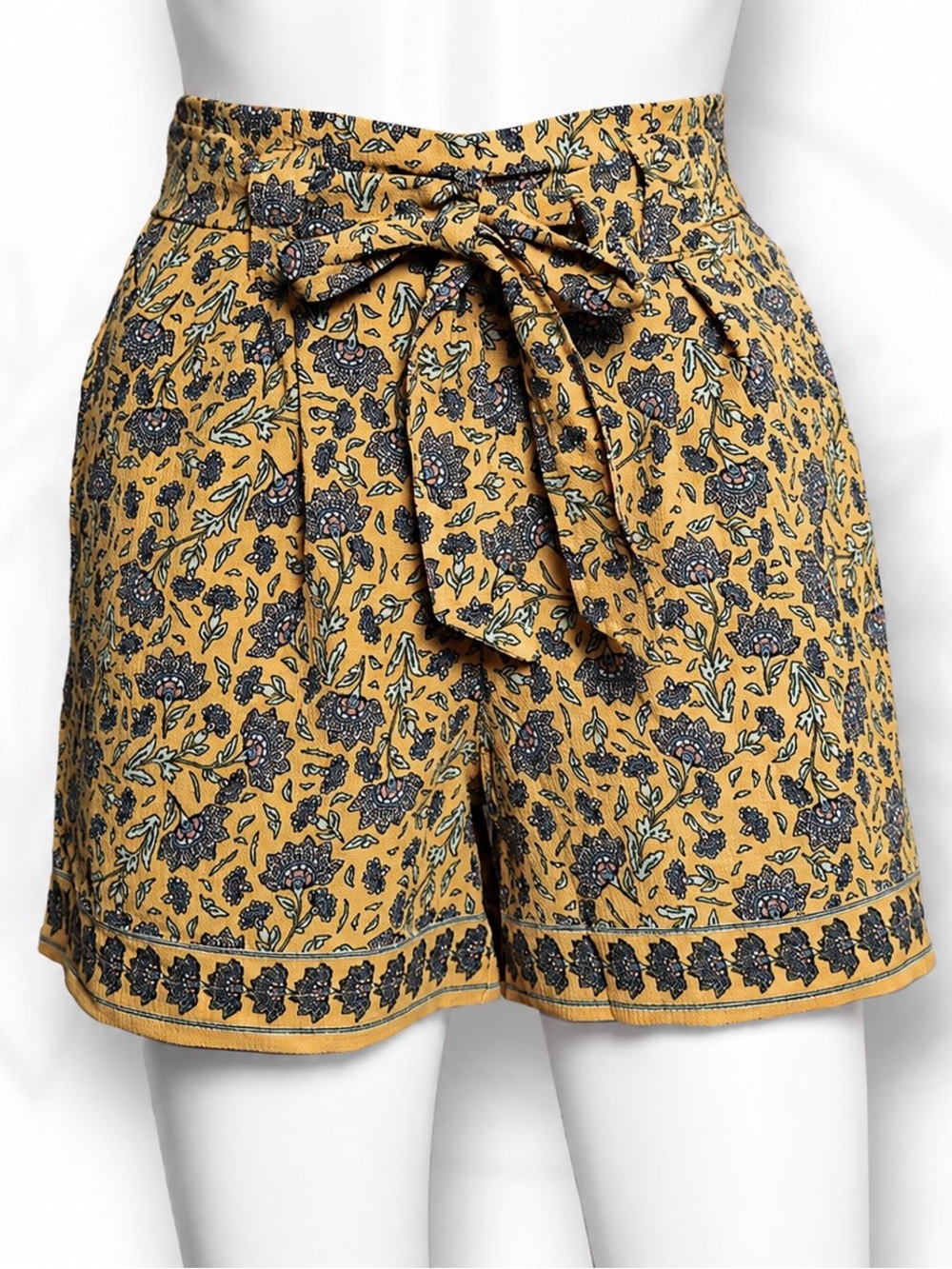 MAX STUDIO Women’s Yellow Floral Crepe High Waisted Tie Front Shorts Small